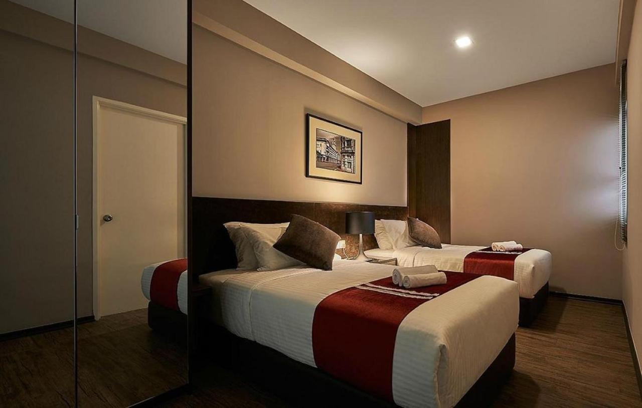 Maritime Luxury * George Town
